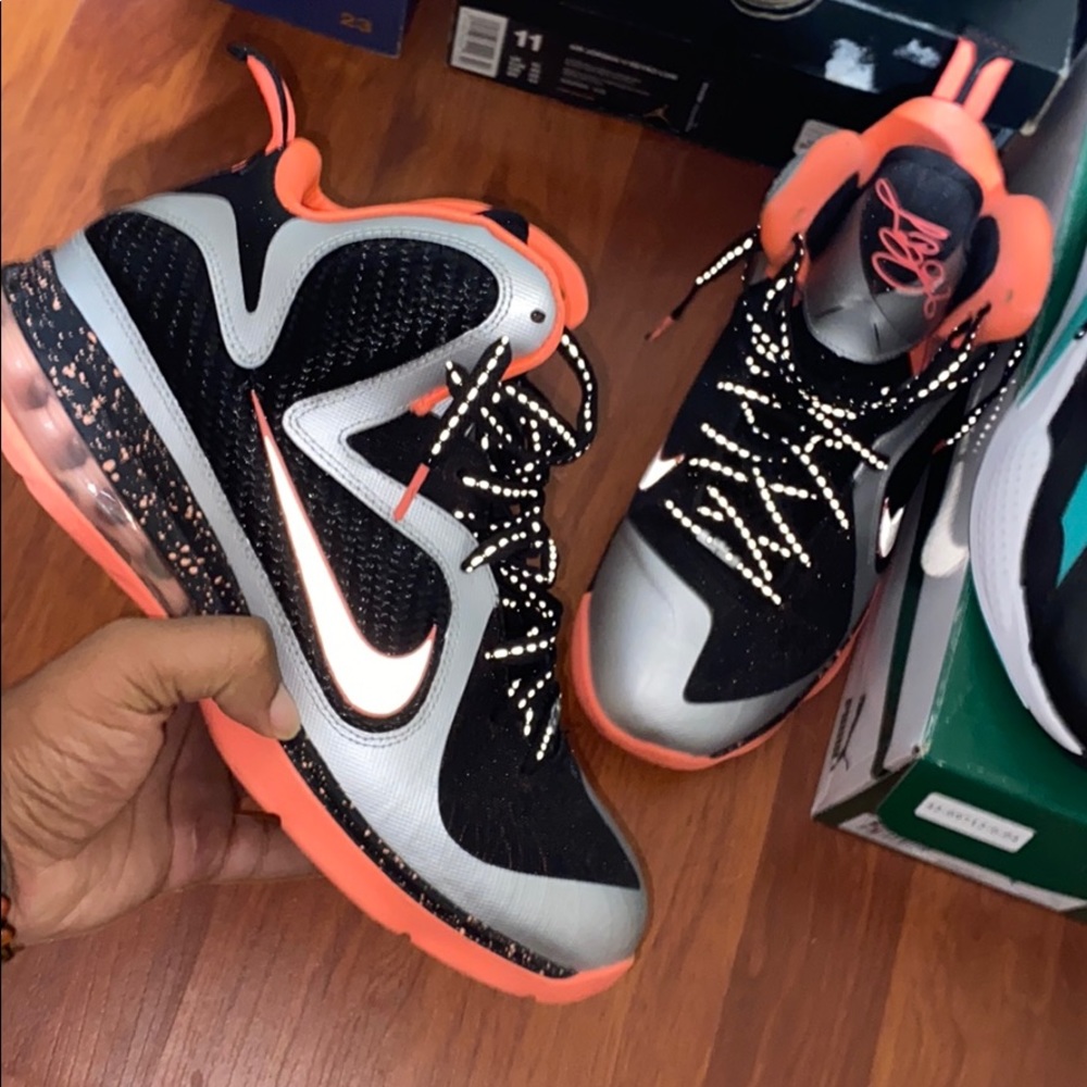 Lebron 9 mango